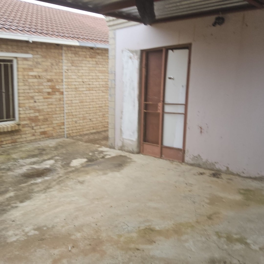 4 Bedroom Property for Sale in Mandela View Free State